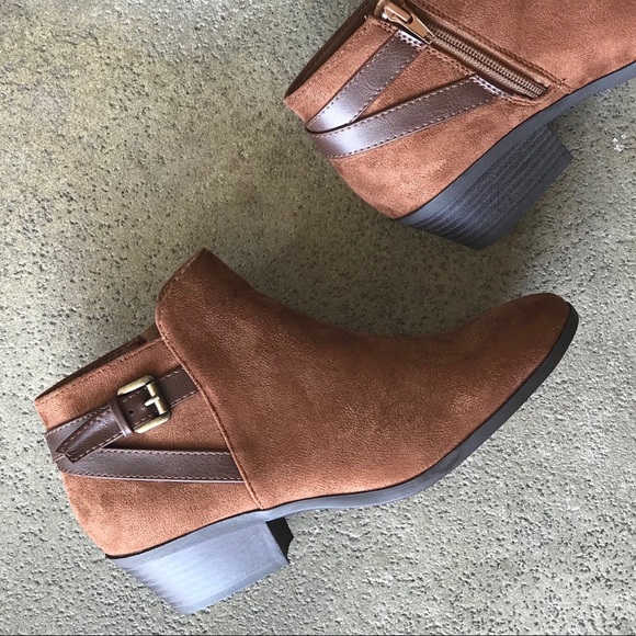 1 left! Soda Choya Cognac Buckle ankle booties - Picture 3 of 6